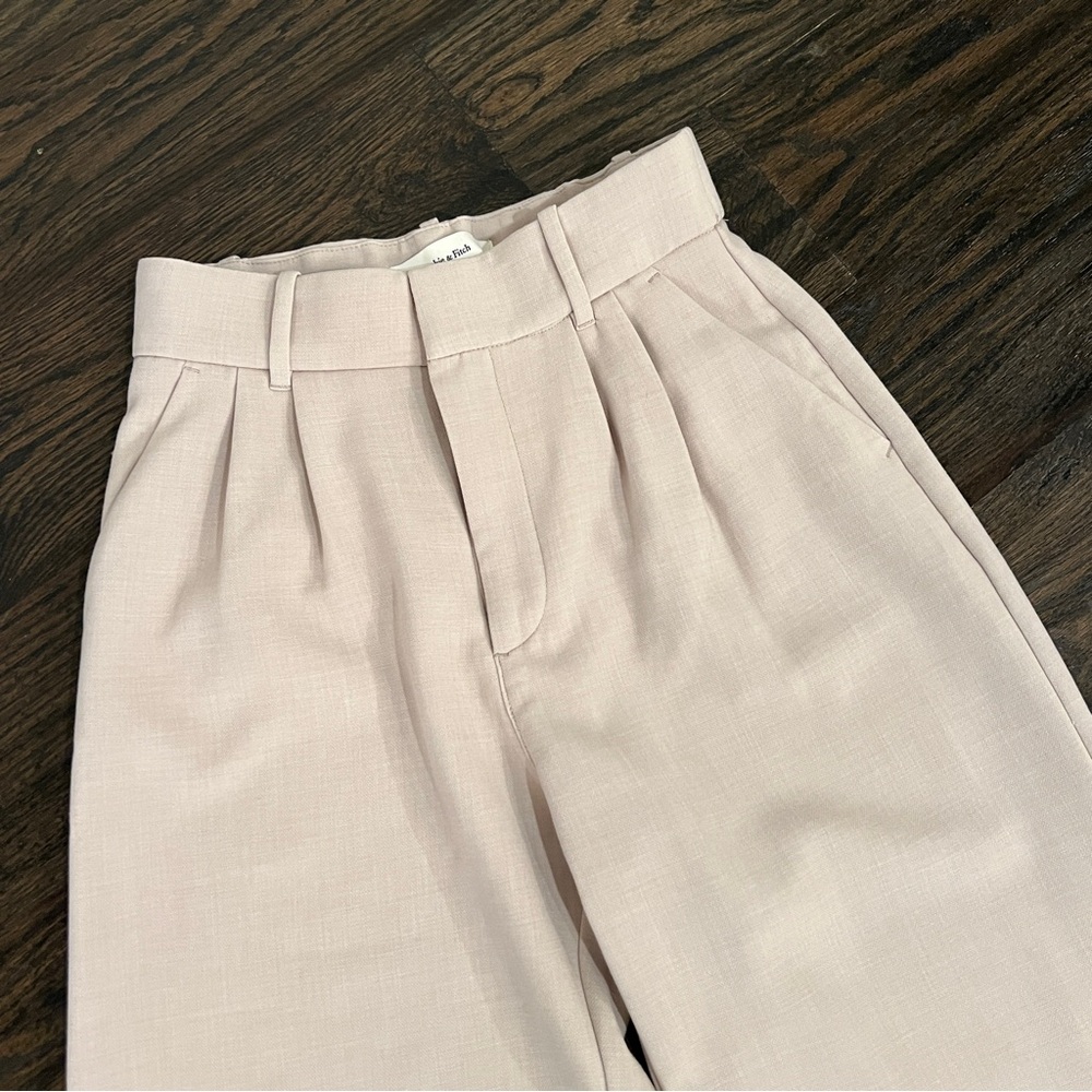 Abercrombie & Fitch Sloane Tailored Wide Leg Pants - XS Short